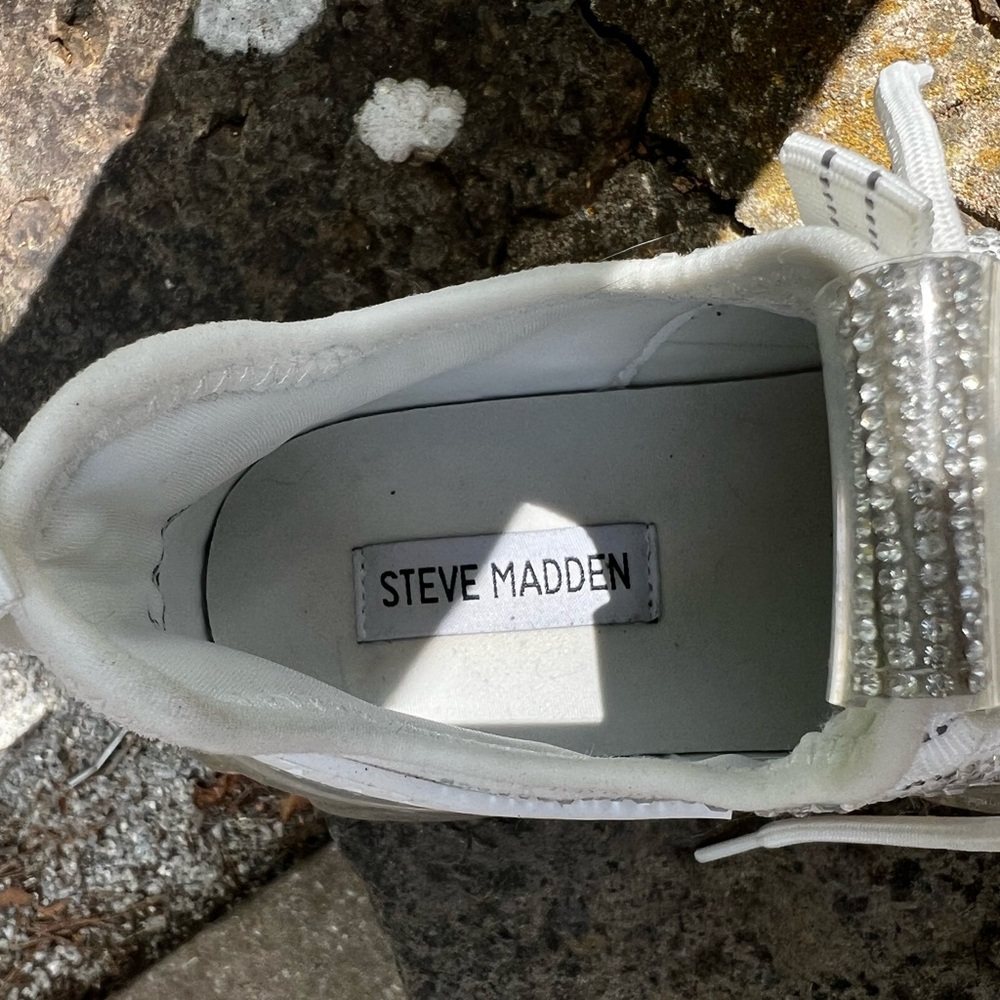 Steve Madden Maxima-R Shimmering White Sneakers - Picture 10 of 10